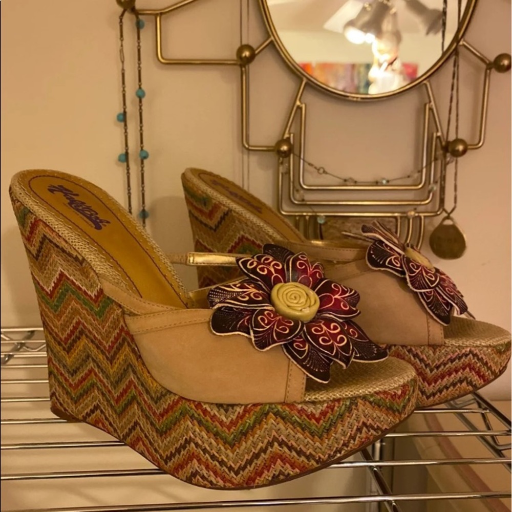 Wedge platforms - Picture 7 of 7